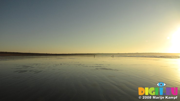 SX00575 Tramore beach